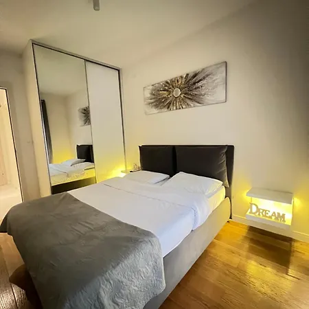 White Homes 1br - Point