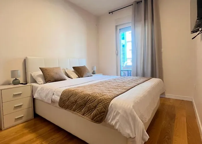 White Homes 1br - Point Апартаменты *