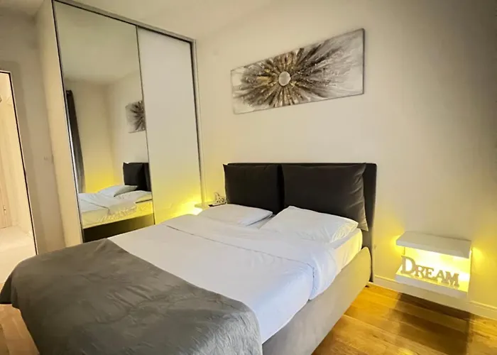 White Homes 1br - Point