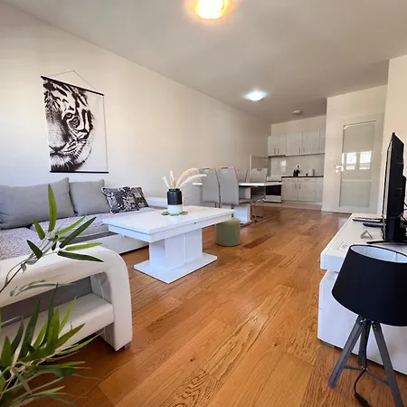 White Homes A - Point