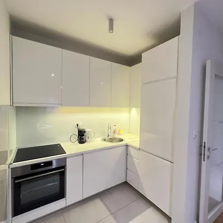 White Homes 1br - Point * Podgorica