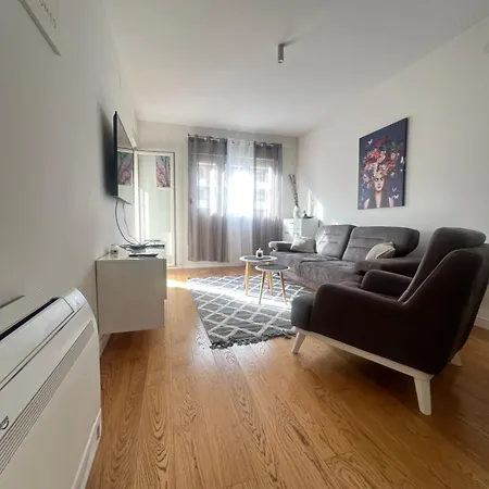 White Homes 1br - Point Podgorica