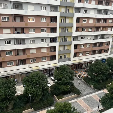 White Homes 1br - Point * פודגוריצה