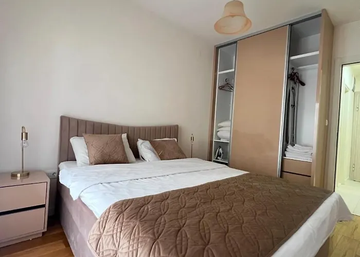 White Homes 1br - Point *