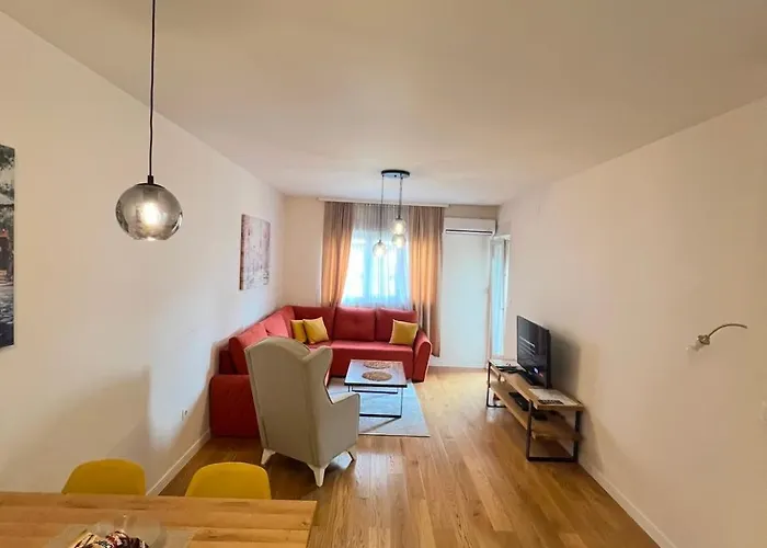 White Homes 1br - Point Podgorica