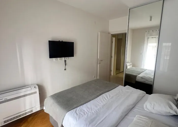 White Homes 1br - Point Apartamento Podgorica